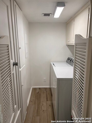 Building Photo - 645 Strings Dr