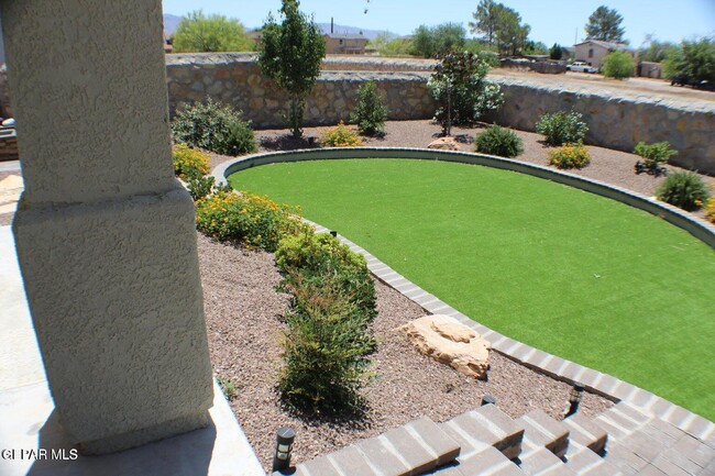 Building Photo - 940 Abe Goldberg Dr