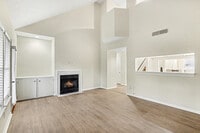 Building Photo - 106 Ivy Green Ln SE