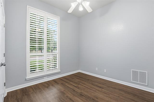 Building Photo - 1404 Chaucer Dr