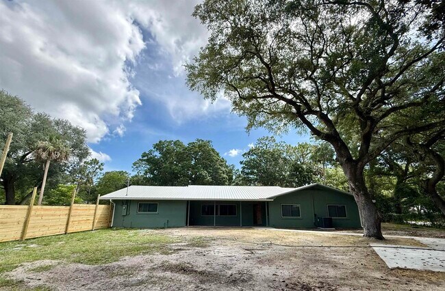 Building Photo - 378 El Rey Ave