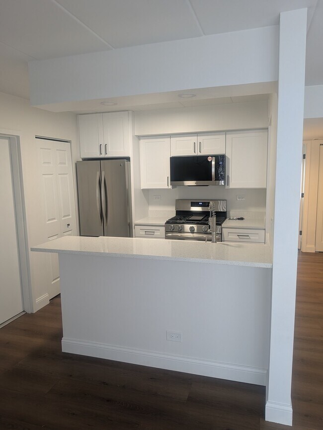 Building Photo - 201 E Janata Blvd