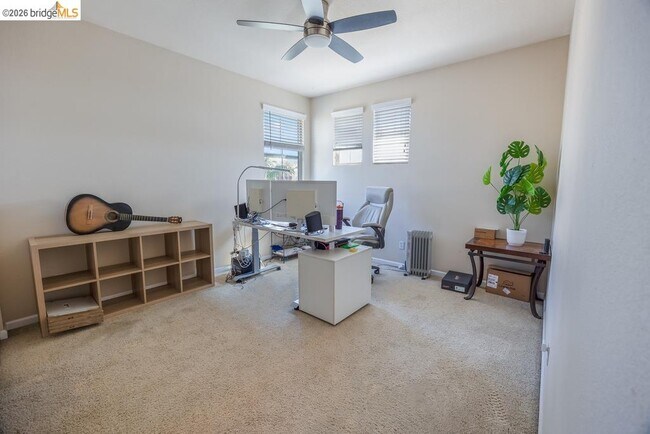 Building Photo - 687 Flemish Ct