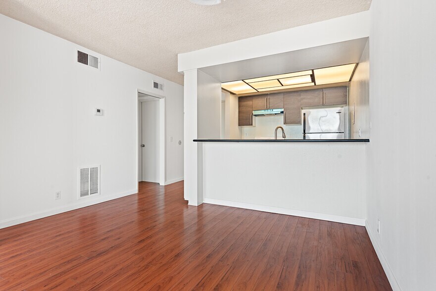Building Photo - 1745 Camino Palmero St