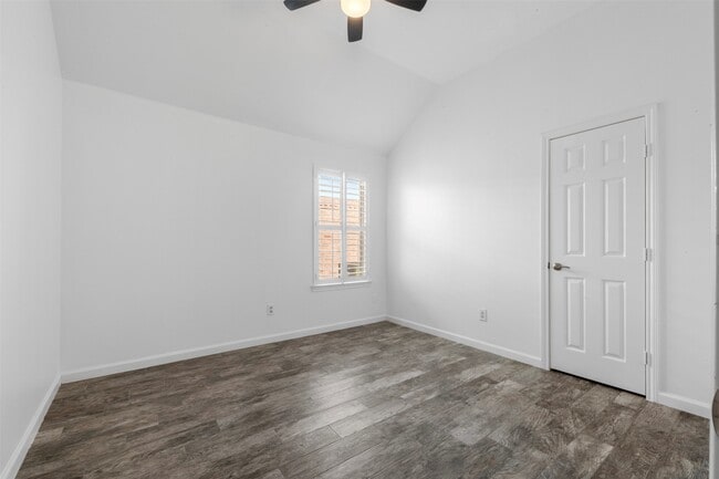 Building Photo - 18418 Sailfish Cove Dr