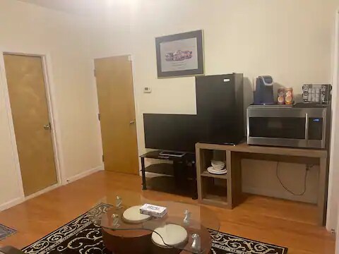 Building Photo - 34 Franklin St