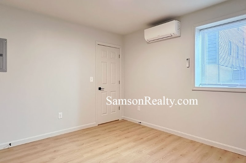 Building Photo - 39 Schofield St