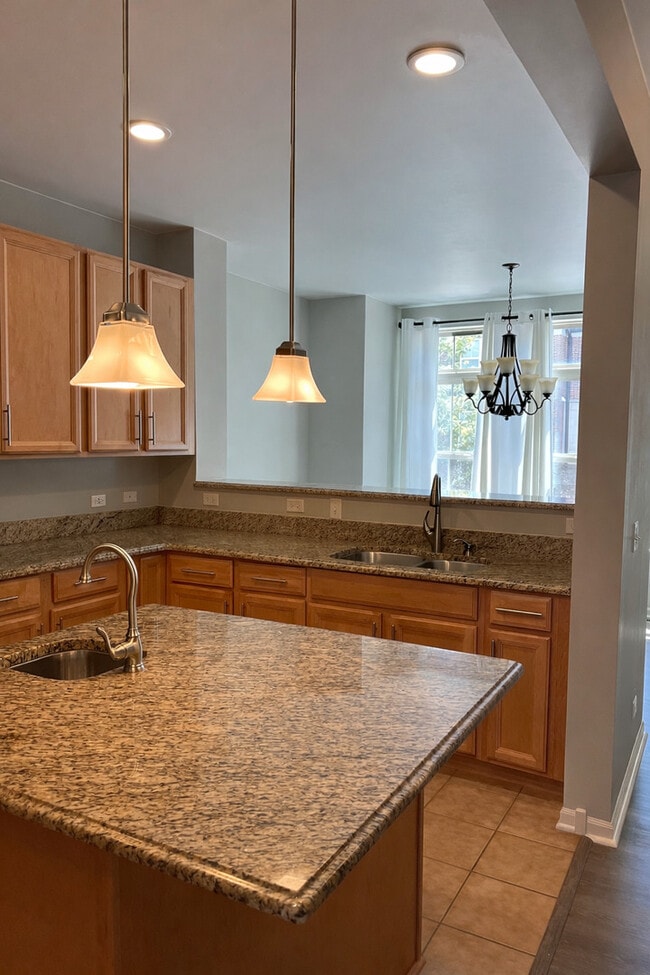 Building Photo - 705 Keystone Ln