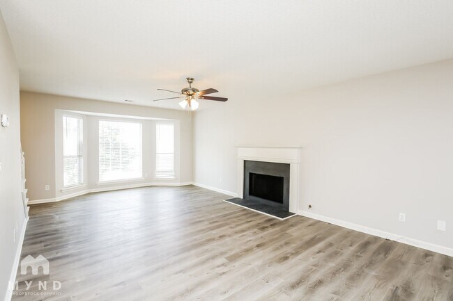 Building Photo - 707 Denver Ct