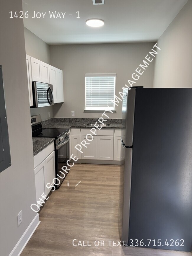 Building Photo - 1426 Joy Wy