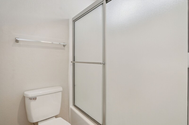 Building Photo - 626 E Verdugo Ave