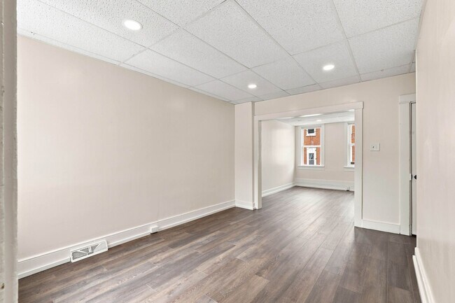 Building Photo - 405 Beaver St