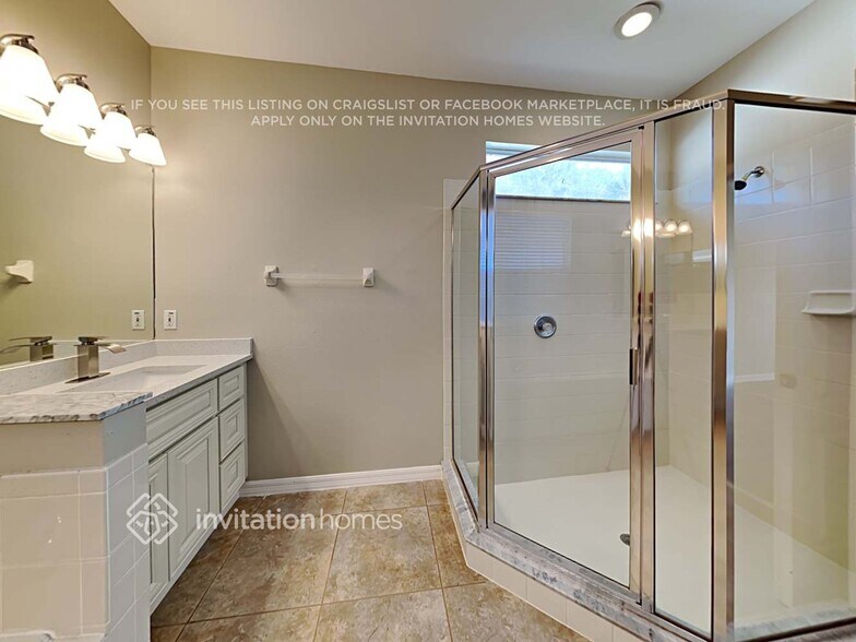 Building Photo - 13332 Old Dock Rd