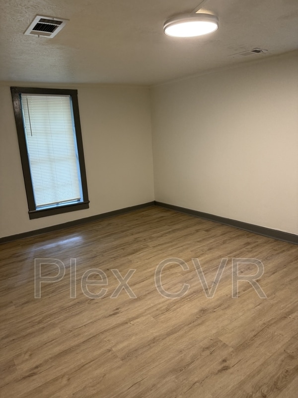 Building Photo - 5100 Kolb Ave