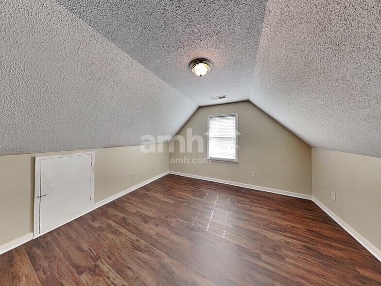 Building Photo - 5303 Rutland Ct