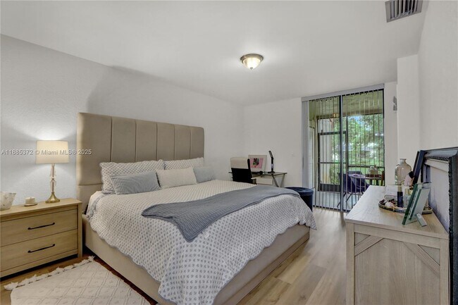 Building Photo - 2505 NW 49th Terrace