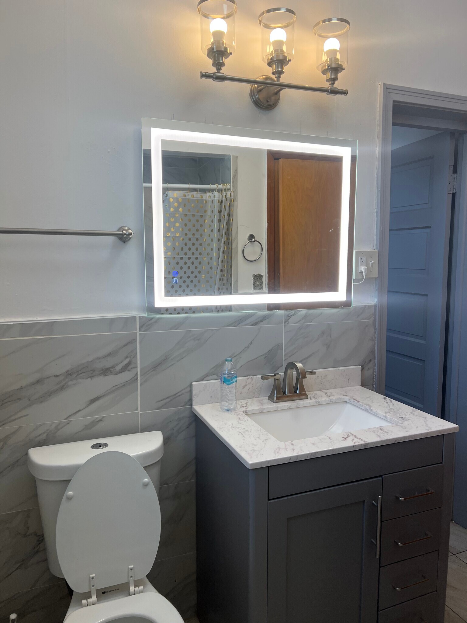 Building Photo - 40 Moselle St