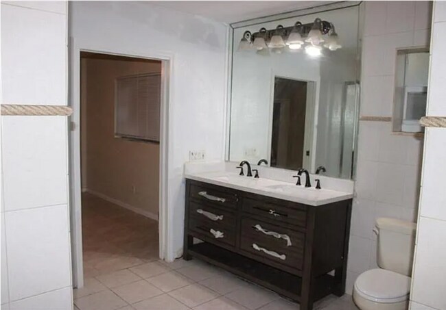 Building Photo - 11201 NW 33rd St