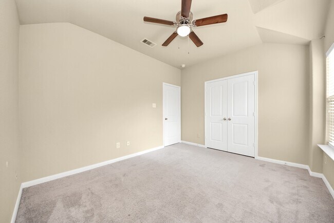 Building Photo - 6106 Grassy Haven Ln