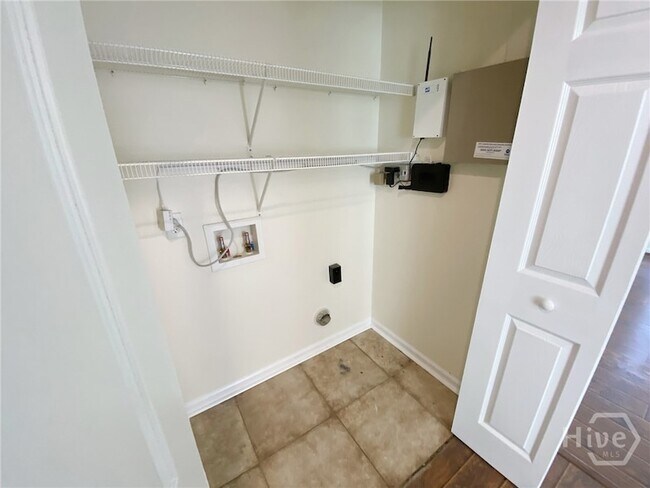 Building Photo - 205 Salt Landing Cir