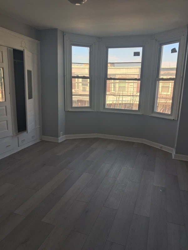 Building Photo - 728 E Ontario St