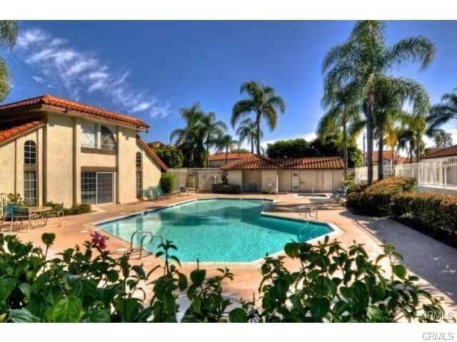 Primary Photo - 23341 La Crescenta