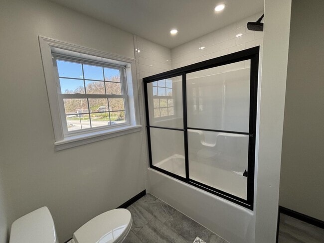 Building Photo - 8495 Woodbury Pike