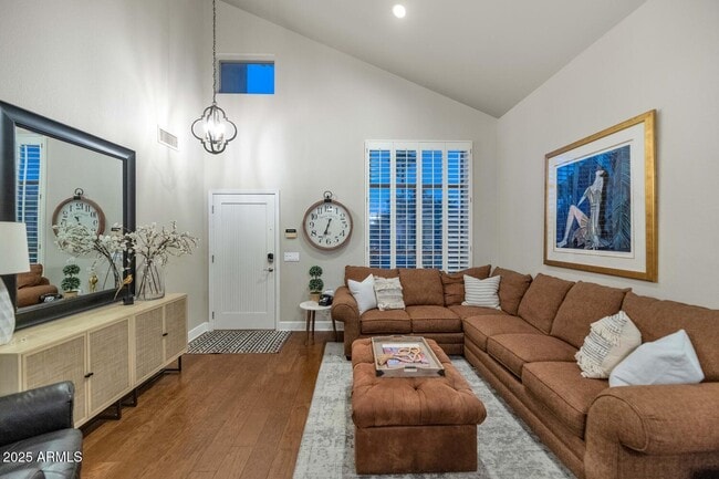 Building Photo - 9617 E Friess Dr