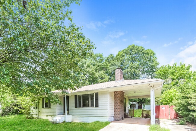 Building Photo - 3862 Furr Ave