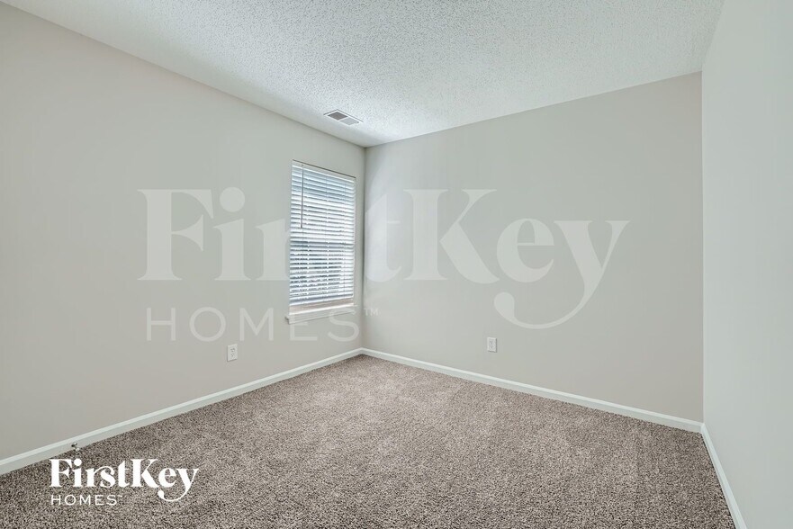Building Photo - 9838 Stephen Thompson Ln
