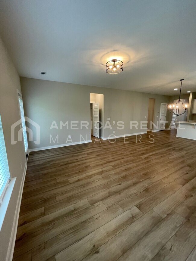 Building Photo - Home for Rent in Tuscaloosa, AL!!! View with 48 Hours Notice!  DEPOSIT PENDING!!