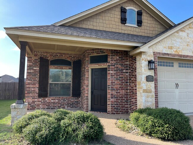 Building Photo - 3137 Silver Saddle Dr
