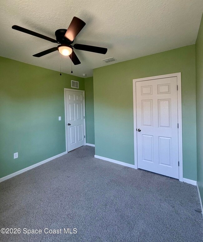 Building Photo - 282 Heritage St SW