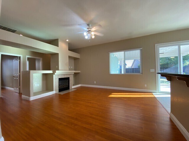 Building Photo - Beautiful 3bd/2ba in West Sacramento!