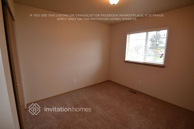 Building Photo - 306 Deeded St