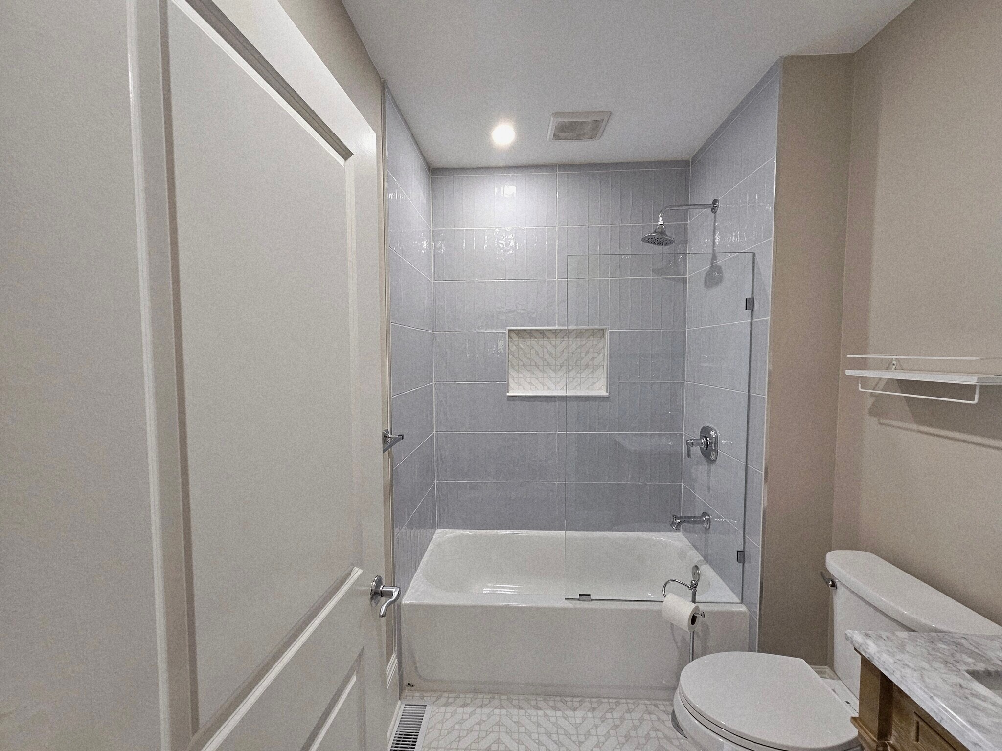 Building Photo - 9715 Clifton Blvd