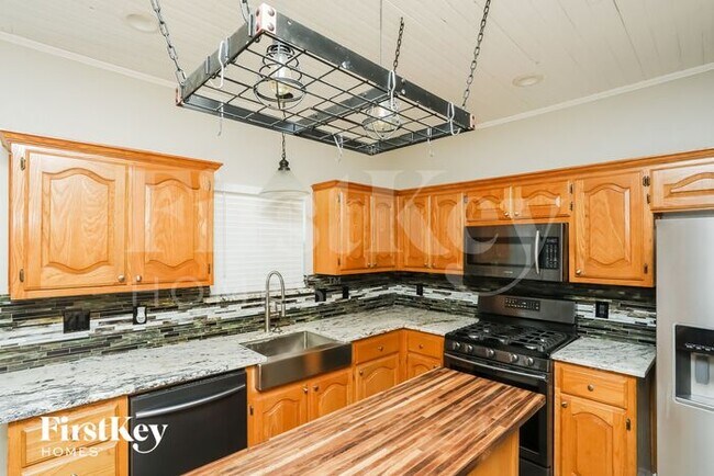 Building Photo - 2137 San Simeon Dr