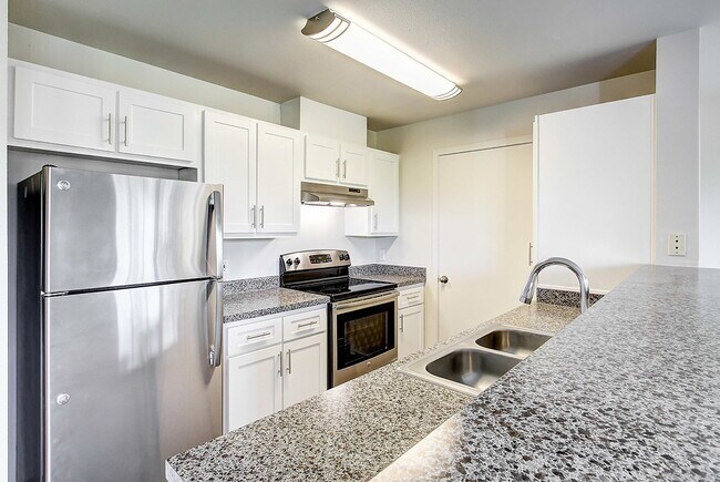 Building Photo - Forestview