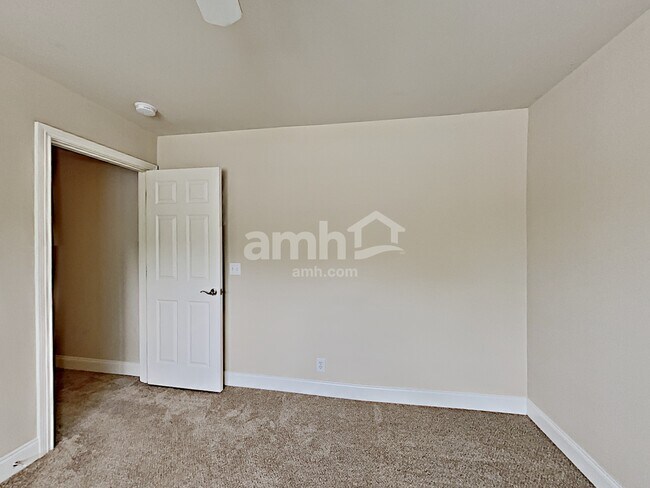 Building Photo - 1536 Jeter Way