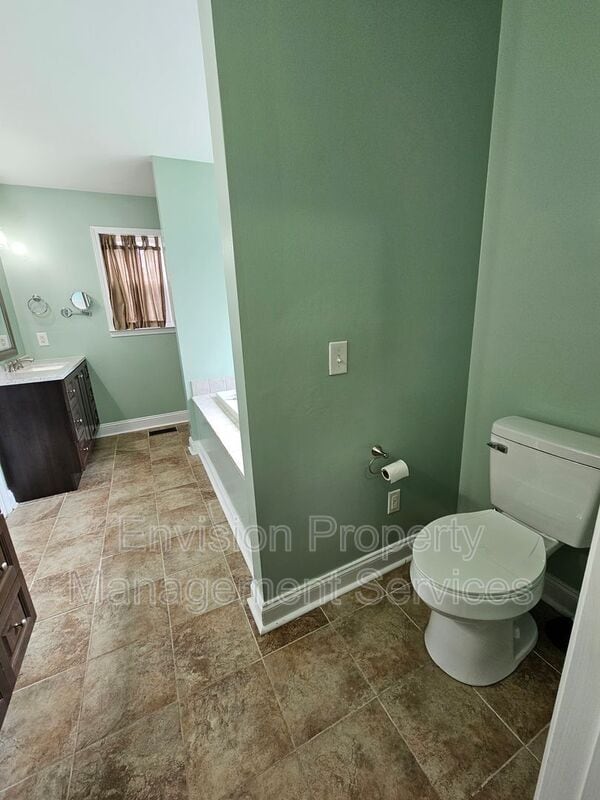 Building Photo - 164 Cliett Rd