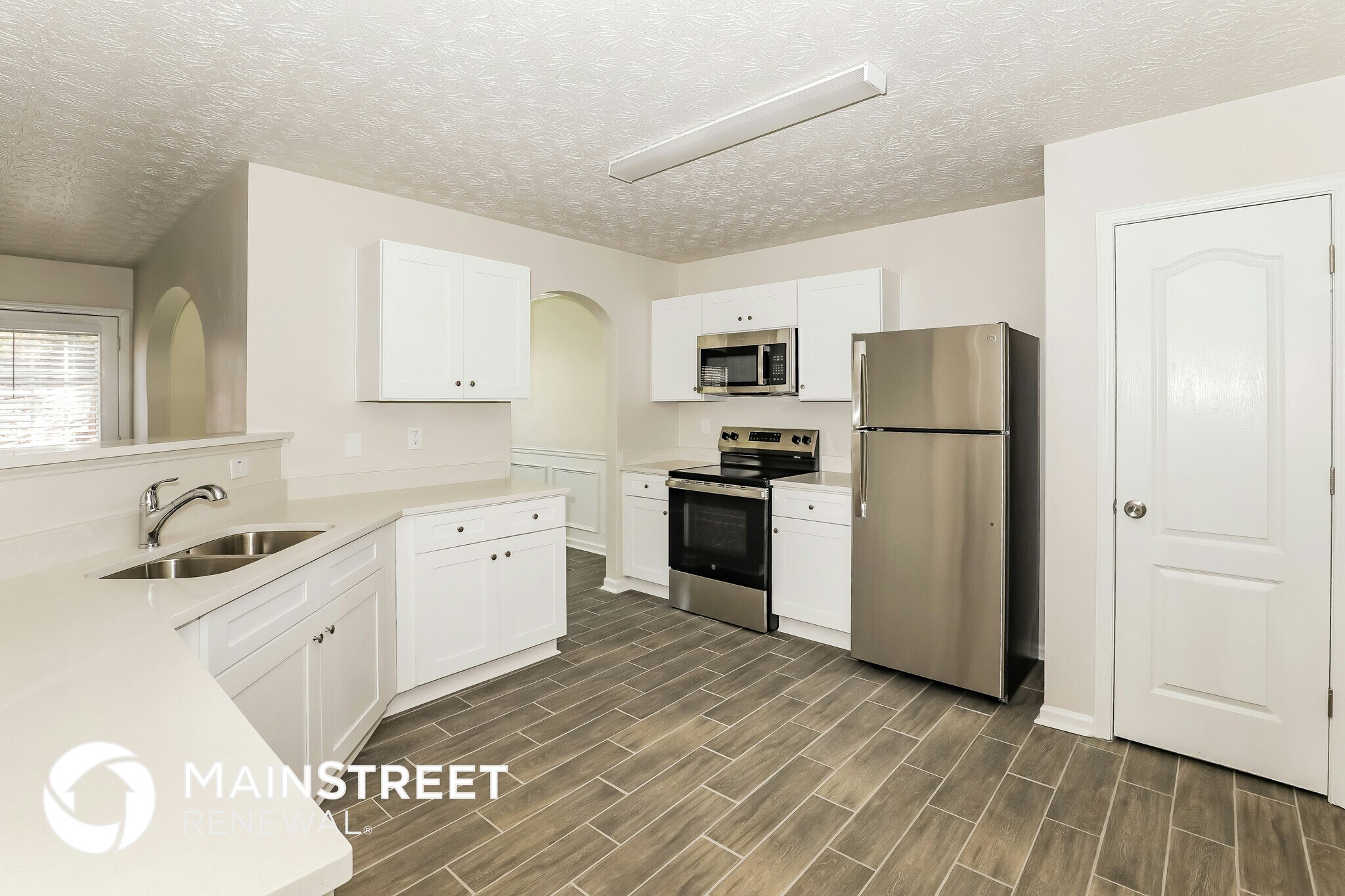 Building Photo - 7471 Garnet Dr