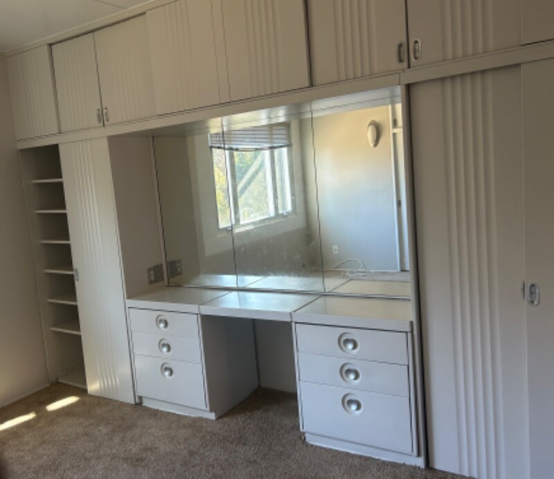 Building Photo - 5819 Black Hawk Dr