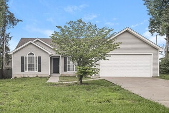 Building Photo - 416 Lake Forest Dr