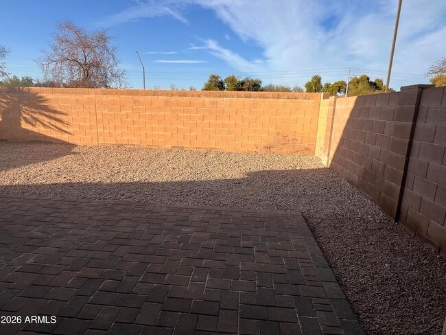 Building Photo - 12522 W Campina Dr