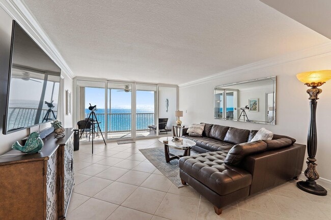 Building Photo - 840 Ocean Dr