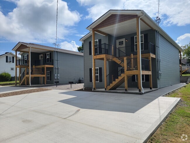 Building Photo - 517 Hendrickson St
