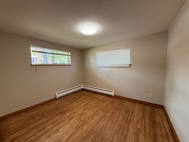 Building Photo - Charming 4-Bedroom Ranch Near Downtown Littleton!!