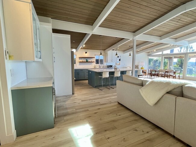 Building Photo - 2503 Aster St