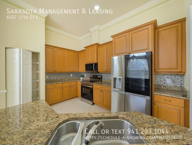 Building Photo - 6507 37th St E