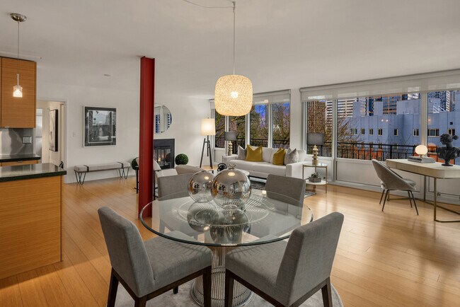 Building Photo - 1000 Union St